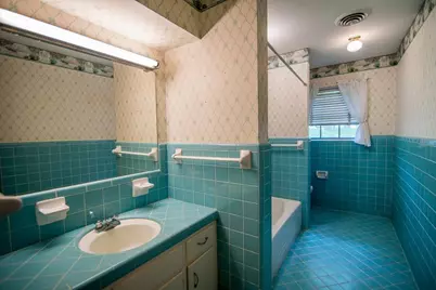 1701 Avenue R, Huntsville, TX 77340 - Photo 5