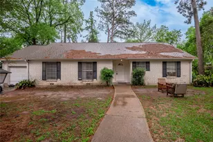 1701 Ave R, Huntsville, TX 77340 - Photo 1