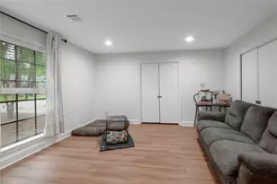 1701 Ave R, Huntsville, TX 77340 - Photo 3