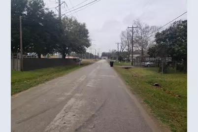 5915 Albert Drive, Houston, TX 77396 - Photo 5