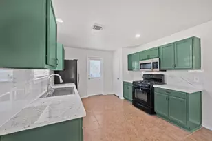 14323 Brunswick Point Ln, Houston, TX 77047 - Photo 11