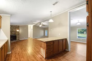 290 Monticello St, Trinity, TX 75862 - Photo 9