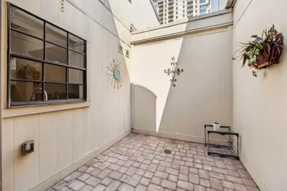 5372 Brownway Street #D34, Houston, TX 77056 - Photo 5