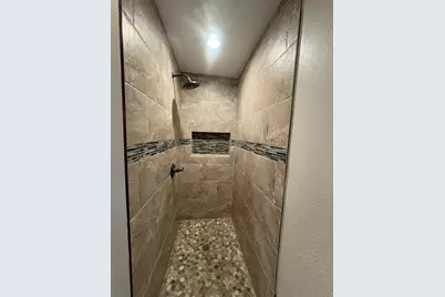 676 County Road 002, Hallettsville, TX 77964 - Photo 13