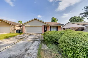 10915 Clear Fork Dr, Humble, TX 77396 - Photo 3