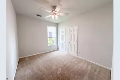 5704 Shady Hollow Court, Rosharon, TX 77583 - Photo 11