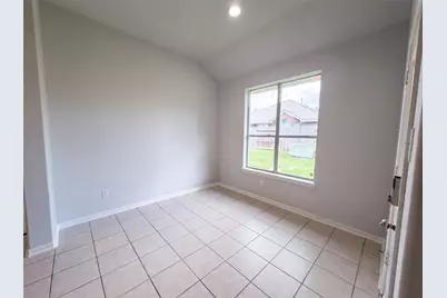 5704 Shady Hollow Court, Rosharon, TX 77583 - Photo 13