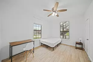 701 28th St, Galveston, TX 77550 - Photo 9