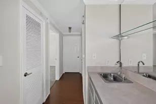 2111 Welch, Houston, TX 77019 - Photo 19