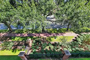 2111 Welch, Houston, TX 77019 - Photo 23