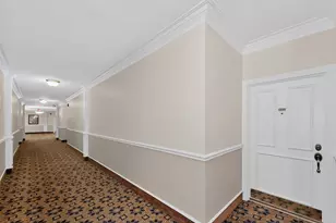 2111 Welch, Houston, TX 77019 - Photo 3