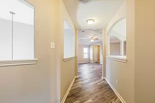 6726 Hunters Trace Ln, Baytown, TX 77521 - Photo 19