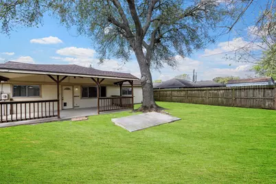 14154 Whispering Palms Drive, Houston, TX 77066 - Photo 29