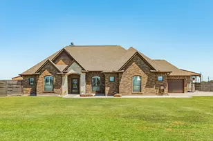 808 Quarter Horse Trail, Angleton, TX 77515 - Photo 11