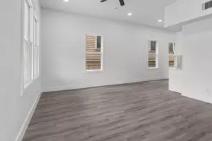 3312 Sealy St, Galveston, TX 77550 - Photo 3