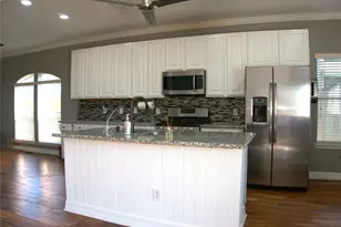 3629 Pine Valley Dr, Pearland, TX 77581 - Photo 13