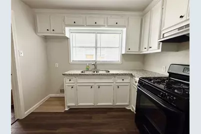 7427 Avenue I #D, Houston, TX 77011 - Photo 9