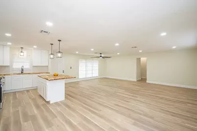 1318 Meadow Lark Street, Deer Park, TX 77536 - Photo 5