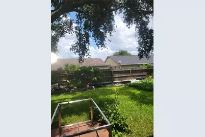12058 Plumbrook Drive, Houston, TX 77099 - Photo 9