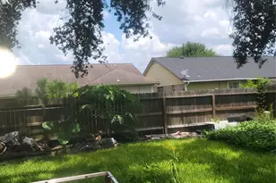 12058 Plumbrook Dr, Houston, TX 77099 - Photo 9