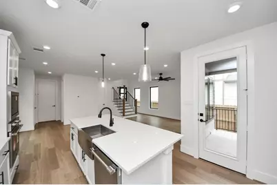 405 Forest Reserve Place, Houston, TX 77079 - Photo 13