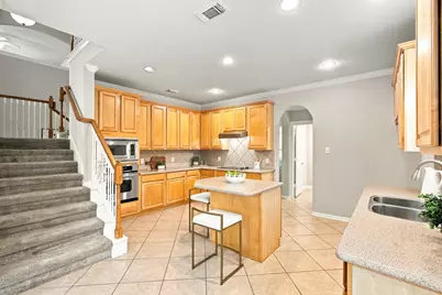 8415 Lemonmint Meadow Drive, Katy, TX 77494 - Photo 11