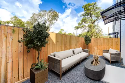 6133 Pacific Forest Drive, Houston, TX 77091 - Photo 25