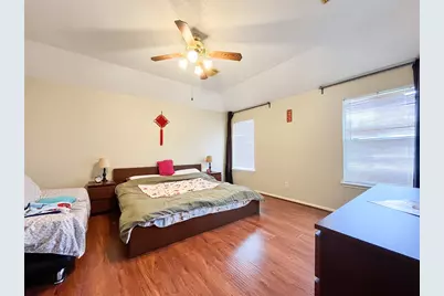 8907 Emerald Heights Lane, Houston, TX 77083 - Photo 13