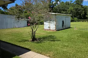 148 Hickory Dr, Richwood, TX 77531 - Photo 13