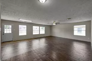 23919 Kingbriar Dr, Spring, TX 77373 - Photo 9