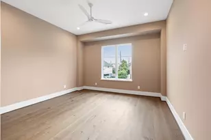 827 Rocky River Rd, Houston, TX 77056 - Photo 35