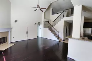 2318 Nashmor Dr, Sugar Land, TX 77479 - Photo 9