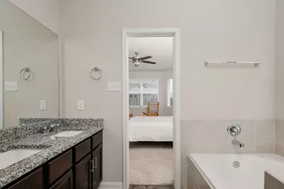 14022 Chinook Drive, Conroe, TX 77384 - Photo 15