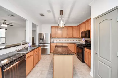 5922 Hollister Cole, Houston, TX 77040 - Photo 9