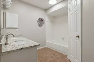 13327 White Oak Landing Blvd, Houston, TX 77065 - Photo 27