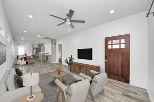 127 Amundsen St, Houston, TX 77009 - Photo 11