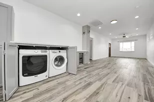 127 Amundsen St, Houston, TX 77009 - Photo 27