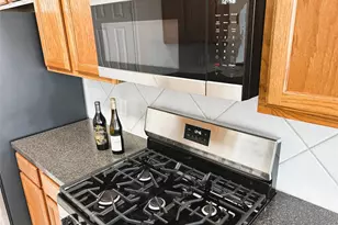 63 San Simeon Dr, Manvel, TX 77578 - Photo 9