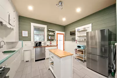 1112 17th Street, Galveston, TX 77550 - Photo 15