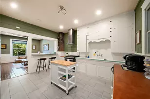 1112 17th St, Galveston, TX 77550 - Photo 17