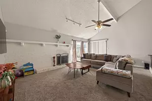 12115 Kemerton Dr, Houston, TX 77099 - Photo 5