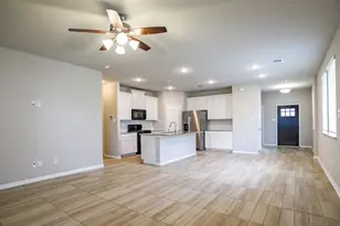 26046 Quiet Field Ct, Richmond, TX 77406 - Photo 5