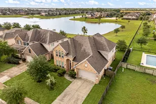 1818 Luminous Waters Ln, Rosharon, TX 77583 - Photo 45