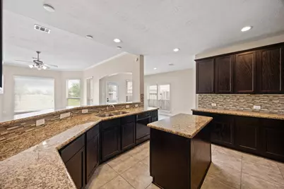 1818 Luminous Waters Lane, Rosharon, TX 77583 - Photo 17