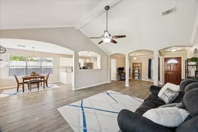 3206 Deer Trail Drive, Alvin, TX 77511 - Photo 5