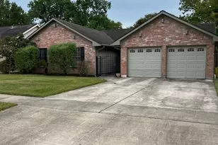 13815 Ivymount Dr N, Sugar Land, TX 77498 - Photo 1