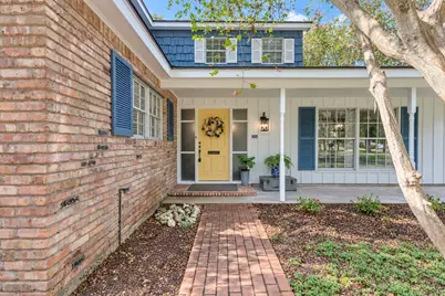 524 Oak Drive, Lake Jackson, TX 77566 - Photo 5