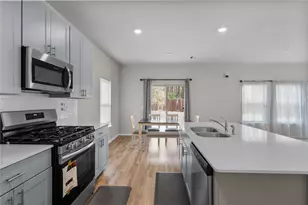 707 Long Cedar Dr, Conroe, TX 77301 - Photo 9