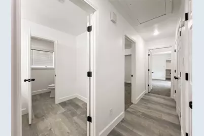7851 Pecan Villas Drive, Houston, TX 77061 - Photo 15