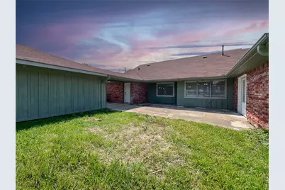 7851 Pecan Villas Drive, Houston, TX 77061 - Photo 25